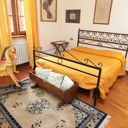L'Arrocco Bed And Breakfast マリーナ・ディ・カッラーラ エクステリア 写真