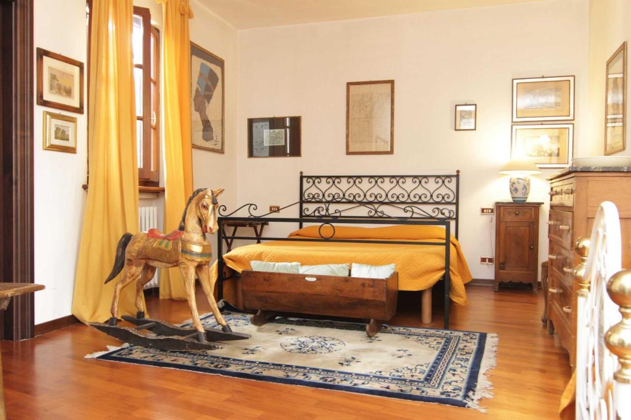 L'Arrocco Bed And Breakfast マリーナ・ディ・カッラーラ エクステリア 写真