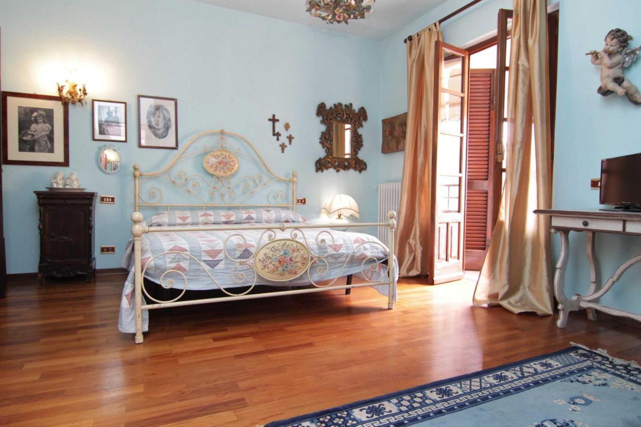 L'Arrocco Bed And Breakfast マリーナ・ディ・カッラーラ エクステリア 写真