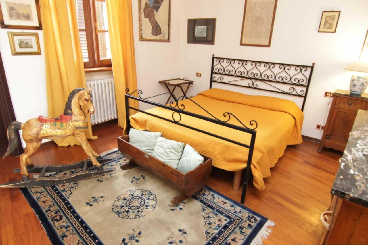 L'Arrocco Bed And Breakfast マリーナ・ディ・カッラーラ エクステリア 写真